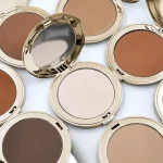 Neutral face pigment for cheekbone and jawline definition
