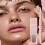 Easy lip makeup kit for shaping and defining the lip line