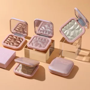 Highlight palette with radiant powder shades