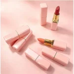 Smooth lipstick texture for an even application