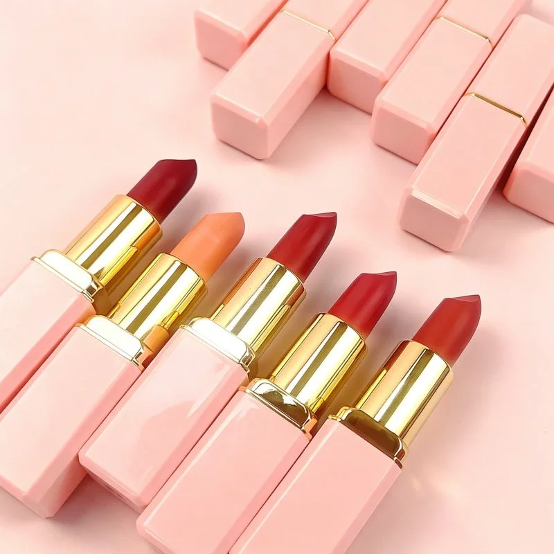 Classic bullet lipstick for precise lip application Classic lipstick bullet with a creamy texture