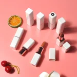 Lip makeup product suitable for simple daily application