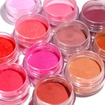 Finely pressed blush powder for an even cheek finish