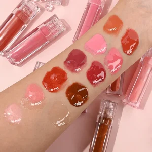 Transparent lip color with a crystal-clear appearance