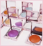 Soft glow pressed into a versatile face highlighting palette