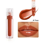 Brown-toned gloss for an understated makeup look
