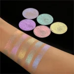 Color-shifting pressed eyeshadow with an iridescent sheen