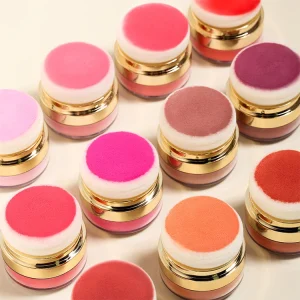 Face powder blush with sponge applicator for easy touch-ups